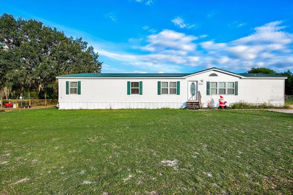2252 ELLIE ROAD AUBURNDALE, FL 33823