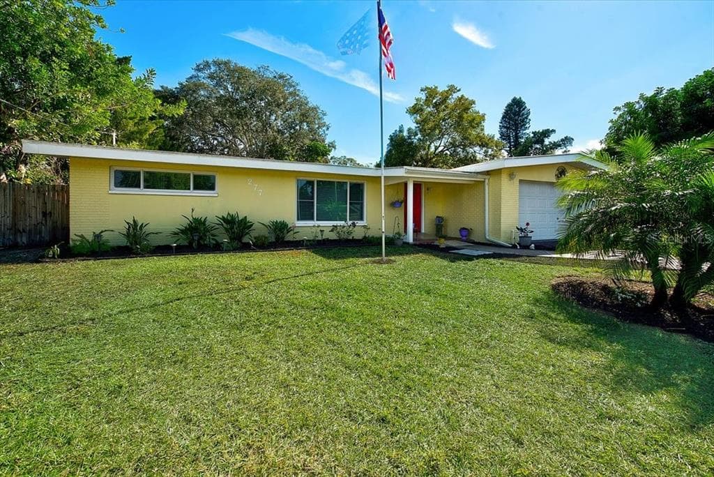 277 GATEWOOD DRIVE LARGO, FL 33770