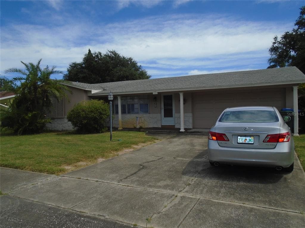 13111 RIDGE ROAD LARGO, FL 33778