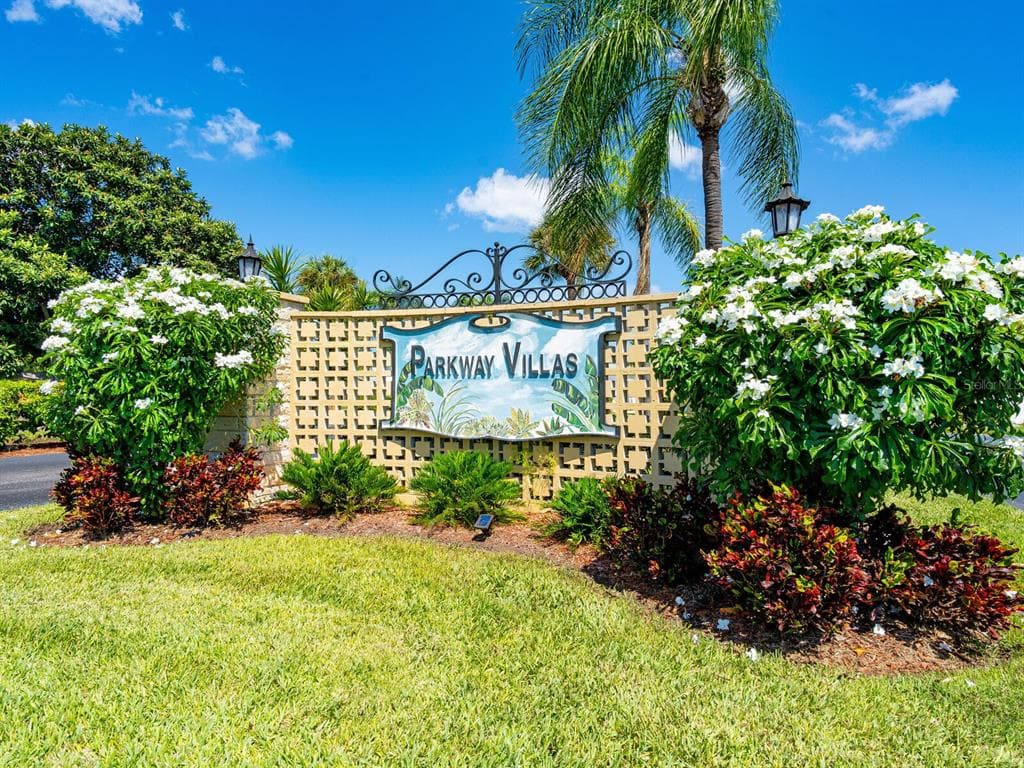 6044 CORAL WAY BRADENTON, FL 34207