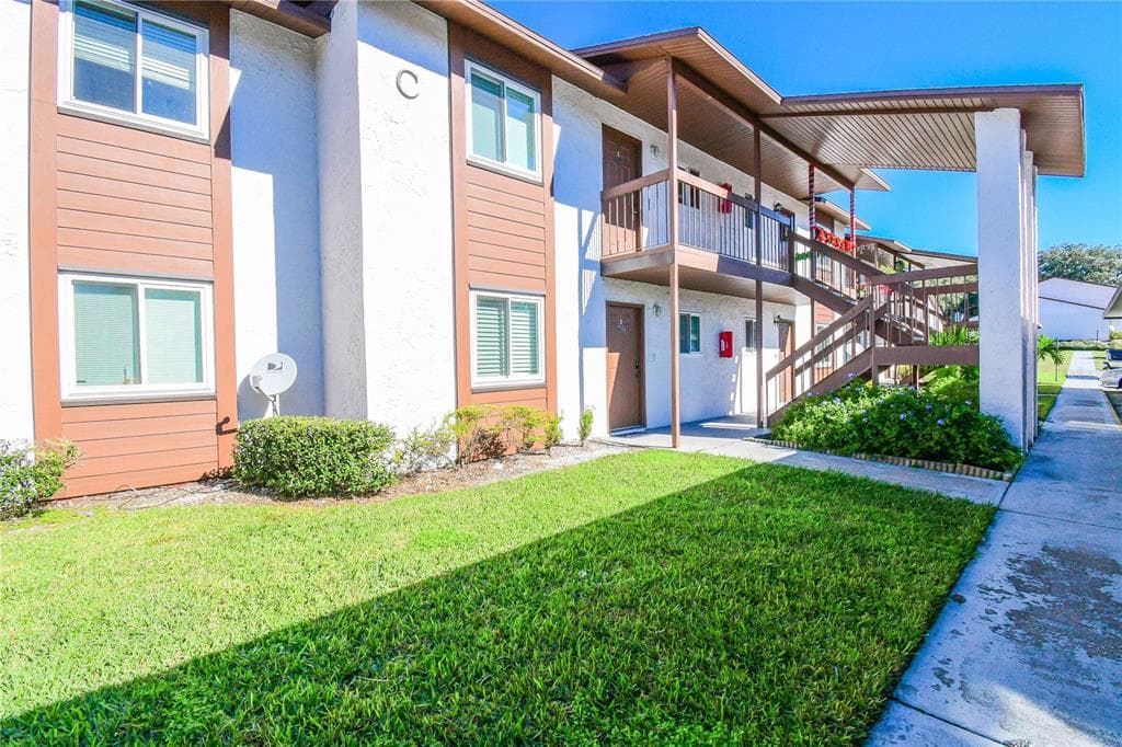 39132 COUNTY ROAD 54 UNIT 2066 ZEPHYRHILLS, FL 33542