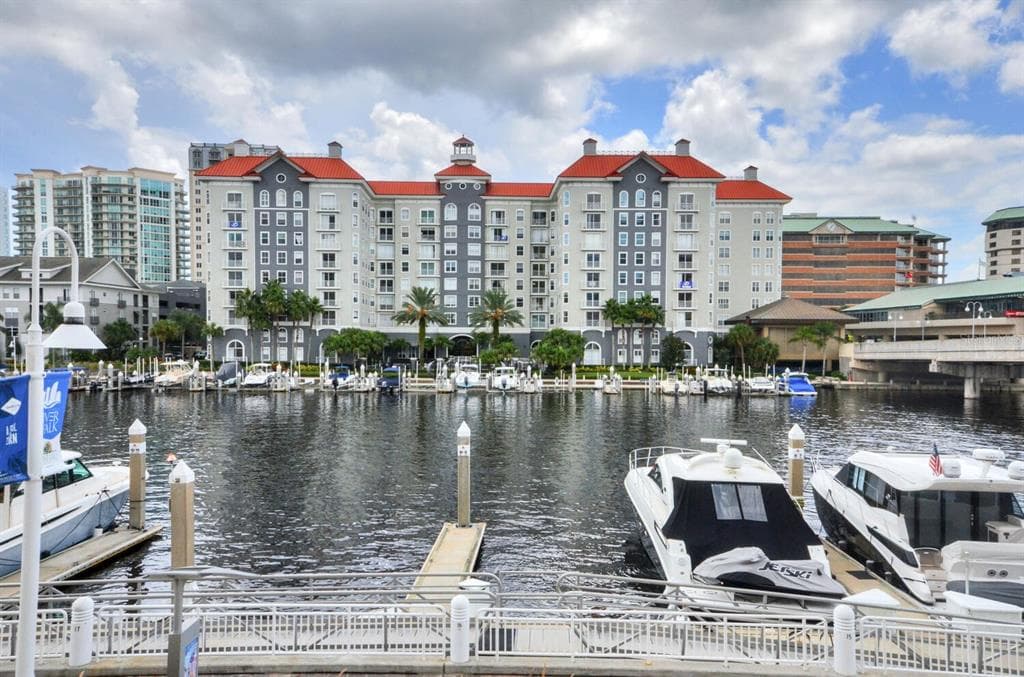 700 S HARBOUR ISLAND BOULEVARD UNIT 517 TAMPA, FL 33602