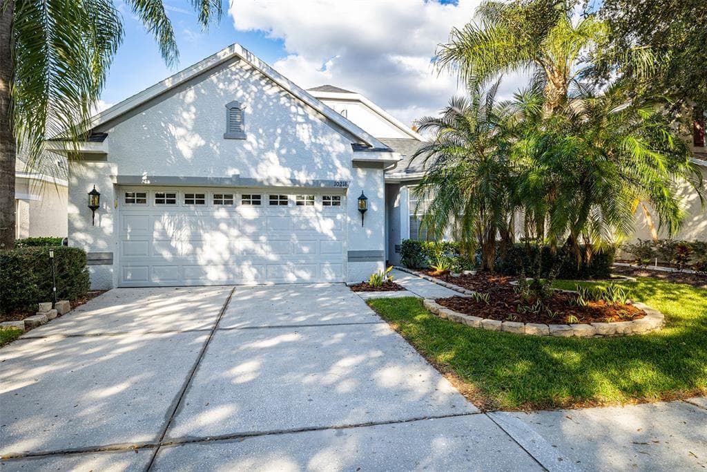 10218 EVERGREEN HILL DRIVE TAMPA, FL 33647