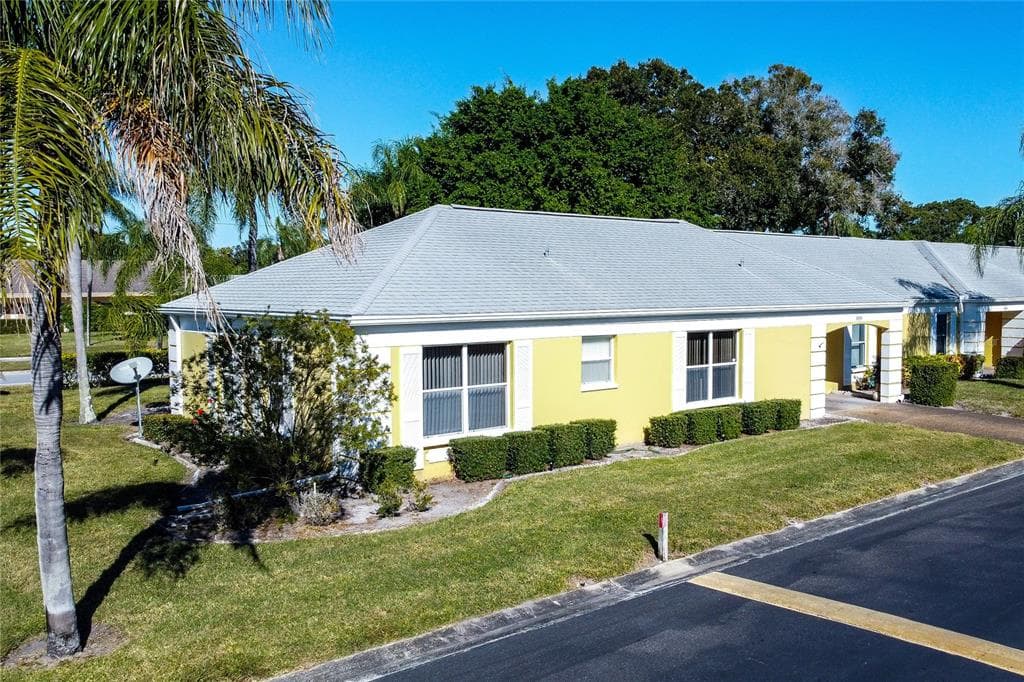 8355 CANDLEWOOD ROAD UNIT 8355 LARGO, FL 33777