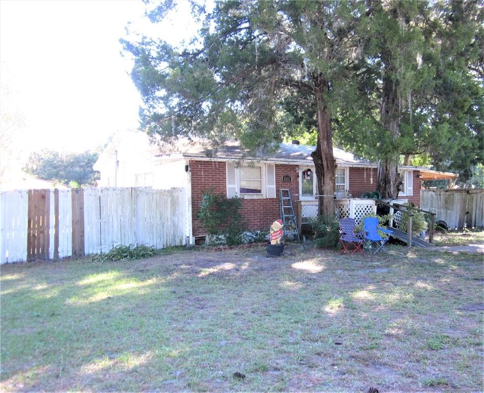 15657 60TH STREET N CLEARWATER, FL 33760