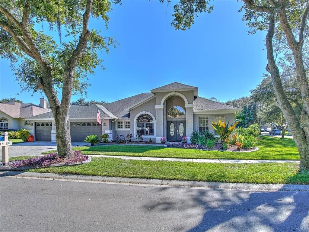 5311 CEDARSHAKE LANE VALRICO, FL 33596