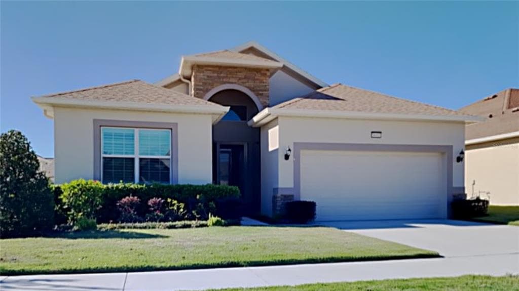 8683 BRIDGEPORT BAY CIRCLE MOUNT DORA, FL 32757