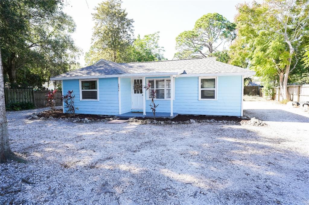 2854 W RAINBOW CIRCLE SARASOTA, FL 34231