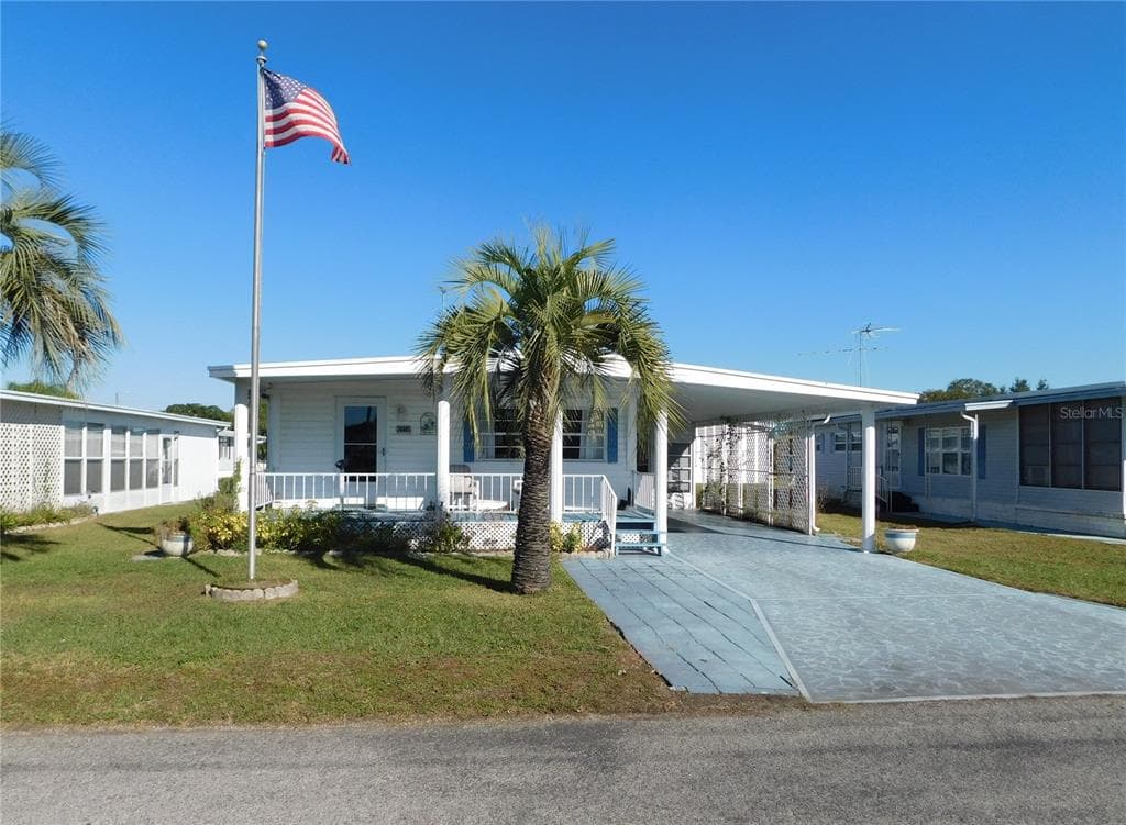 36805 BETH AVENUE ZEPHYRHILLS, FL 33542