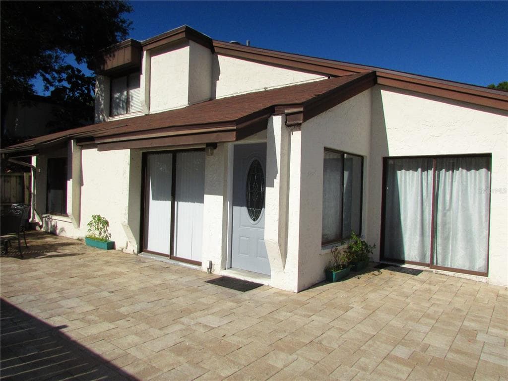 2055 SUNSET POINT ROAD UNIT 4004 CLEARWATER, FL 33765