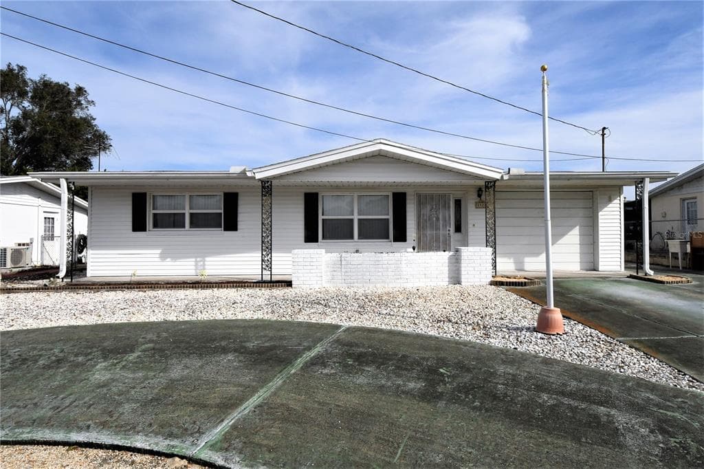 8828 EILEEN DRIVE PORT RICHEY, FL 34668