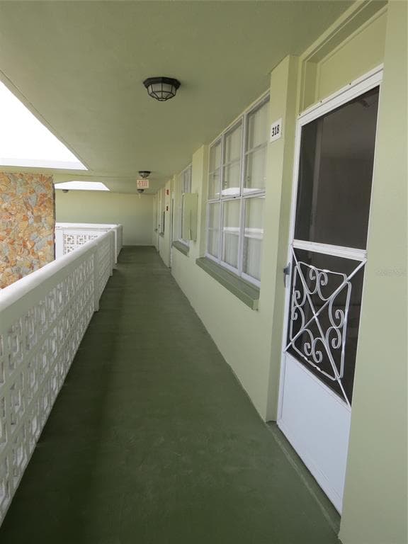 4710 BAY STREET NE UNIT 318 ST PETERSBURG, FL 33703