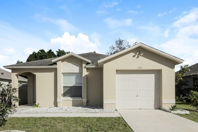 935 LEJAY STREET ORLANDO, FL 32825