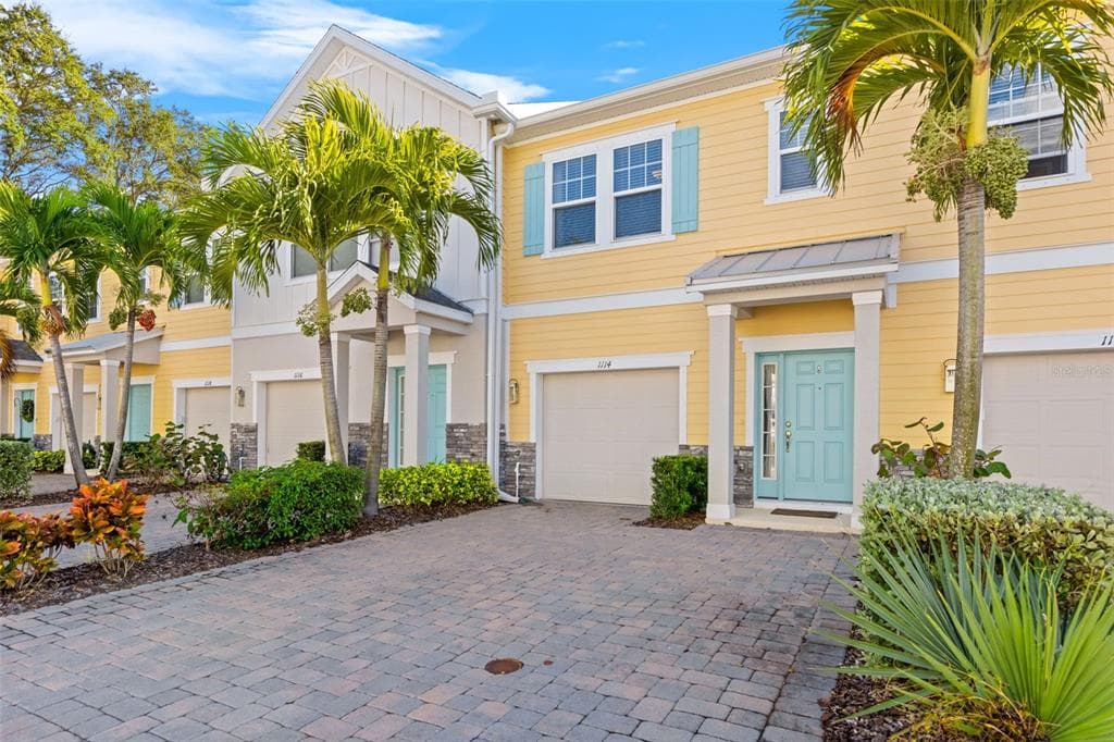 1114 CORAL LANE DUNEDIN, FL 34698