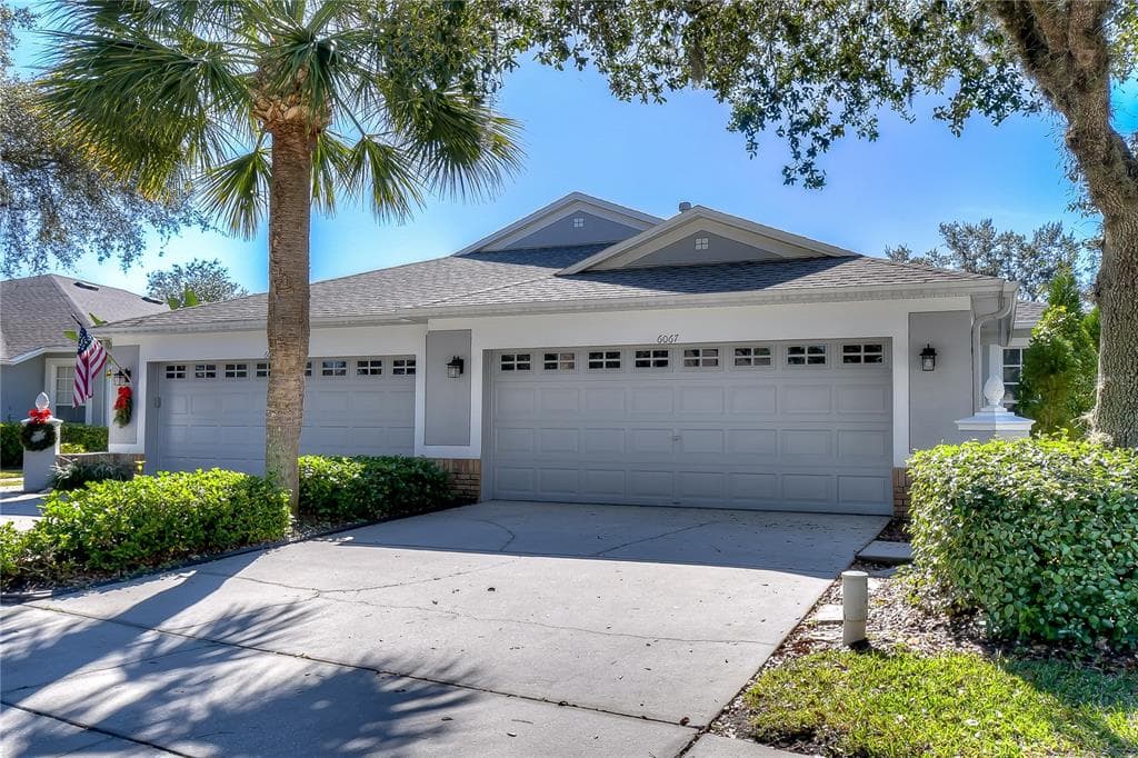 6067 SANDHILL RIDGE DRIVE LITHIA, FL 33547