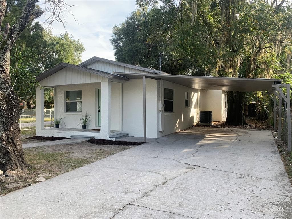 3515 E COMANCHE AVENUE TAMPA, FL 33610