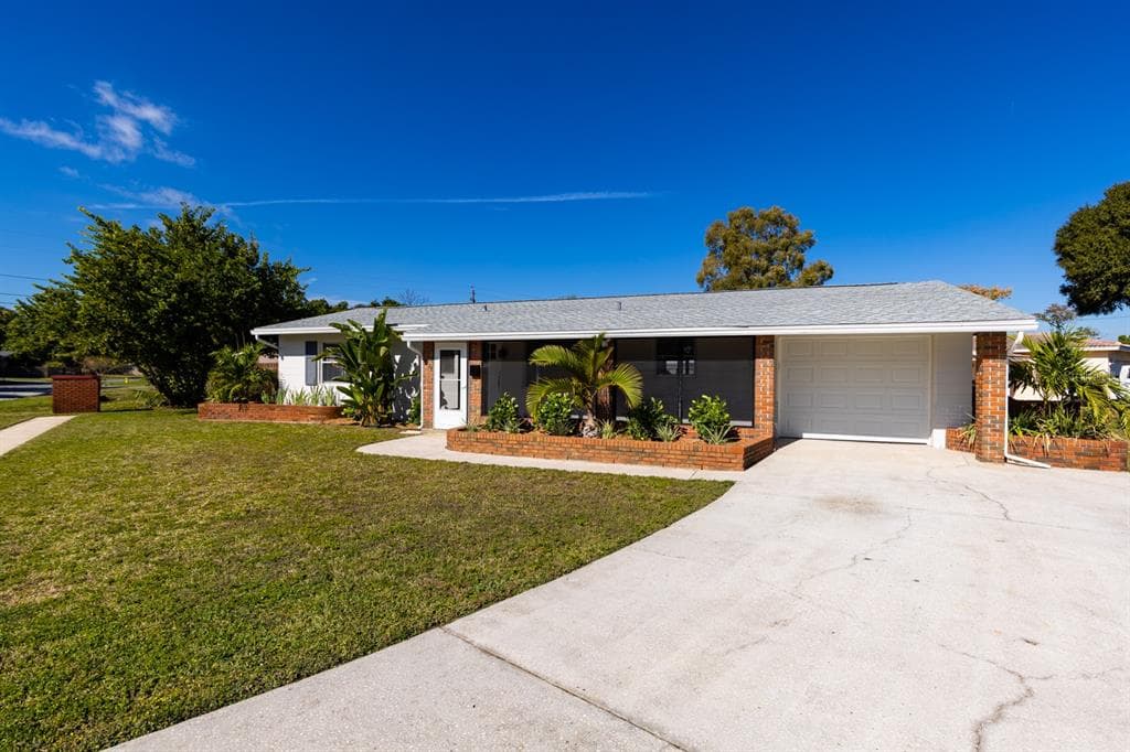 6171 24TH AVENUE N ST PETERSBURG, FL 33710