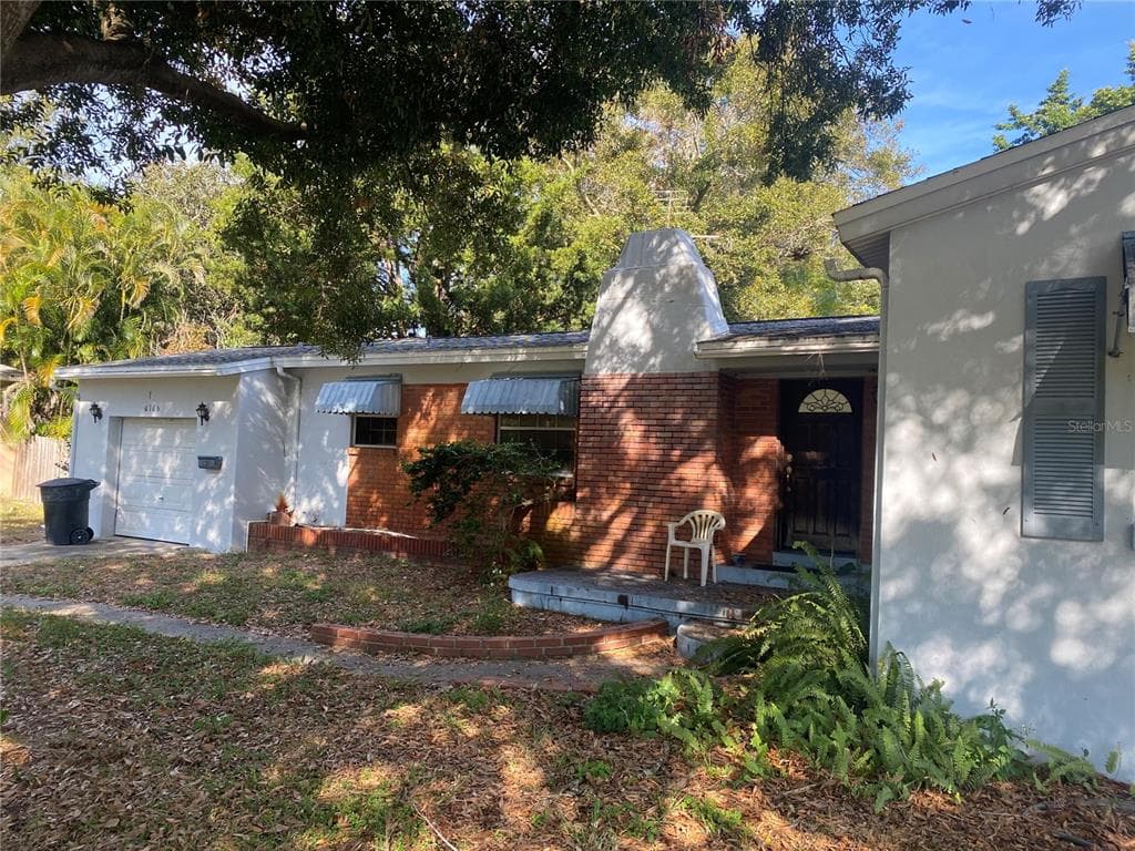 6165 8TH AVENUE N ST PETERSBURG, FL 33710