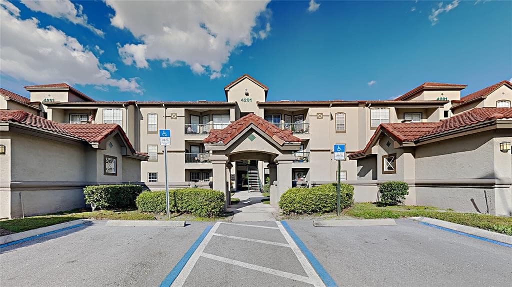 4201 WOODSTORKS WALK WAY UNIT 3110 LUTZ, FL 33558