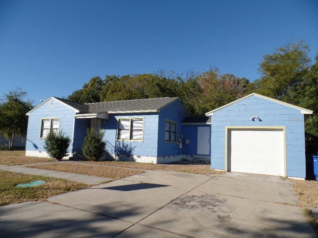 3945 7TH STREET S ST PETERSBURG, FL 33705