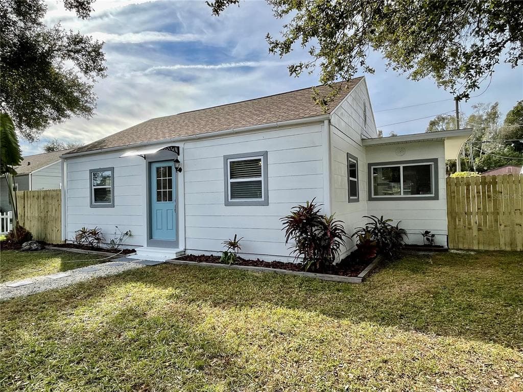 5618 DR MARTIN LUTHER KING JR STREET N ST PETERSBURG, FL 33703