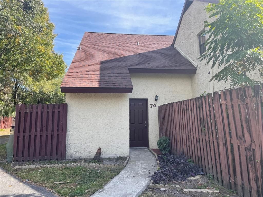 12425 TOUCHTON DRIVE UNIT 74 TAMPA, FL 33617