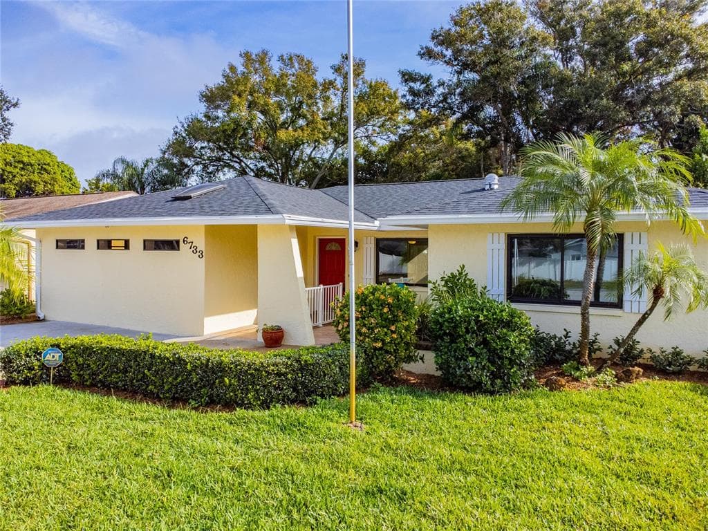6733 71ST STREET N PINELLAS PARK, FL 33781