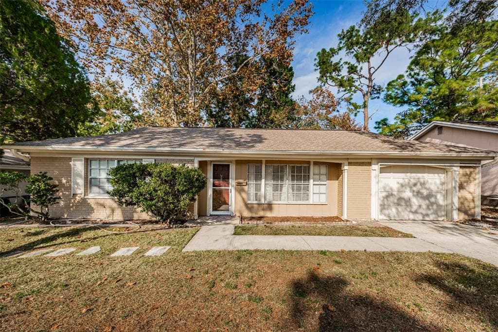 8004 BEAVER CREEK LOOP HUDSON, FL 34667