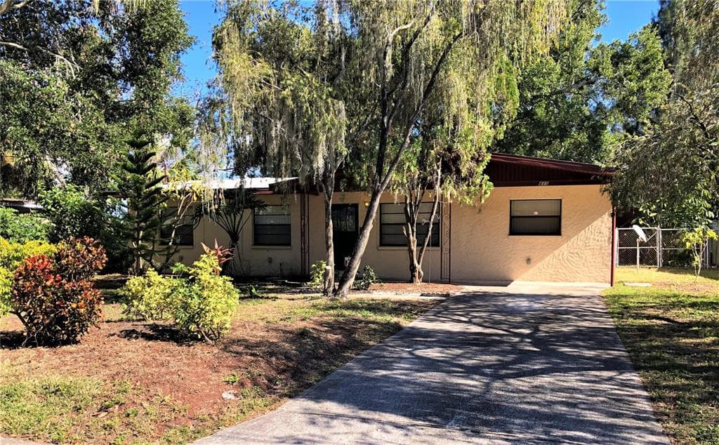 411 COUNTRY CLUB DRIVE OLDSMAR, FL 34677