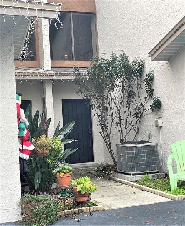 2156 TARPON LANDINGS DRIVE TARPON SPRINGS, FL 34689