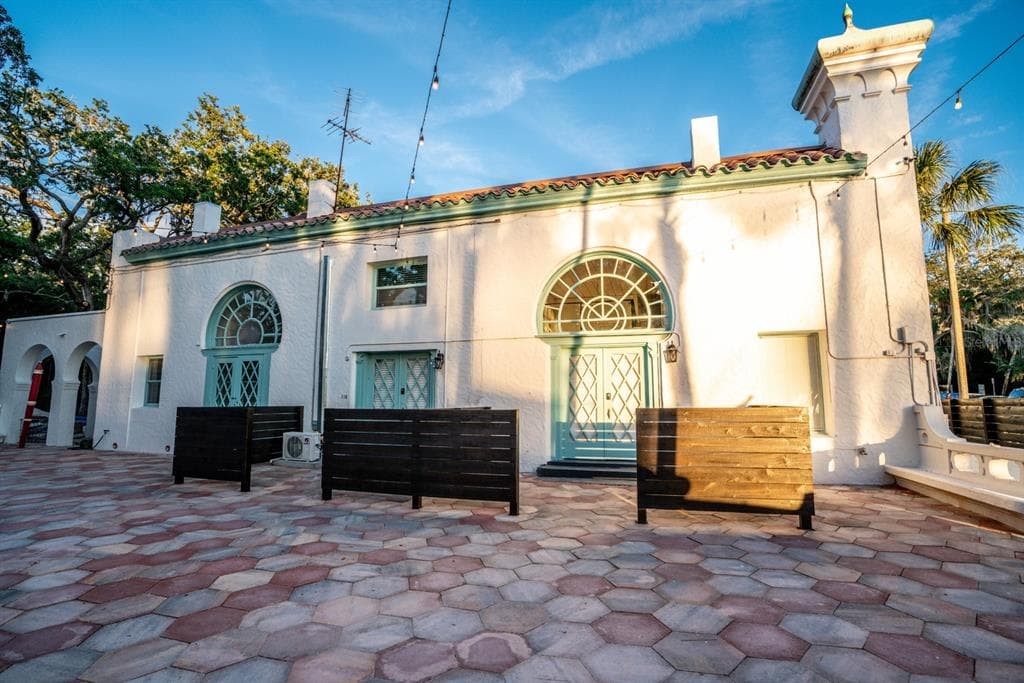 1700 PARK STREET N UNIT 110 ST PETERSBURG, FL 33710