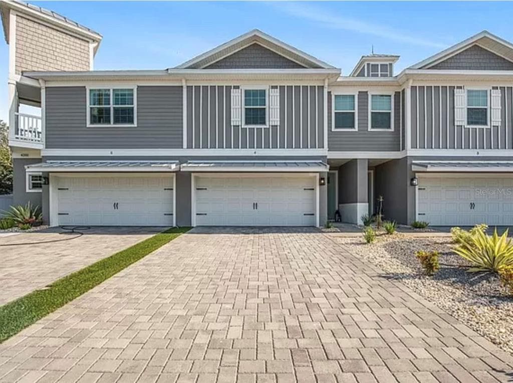 4201 W GRAY STREET UNIT 5 TAMPA, FL 33609
