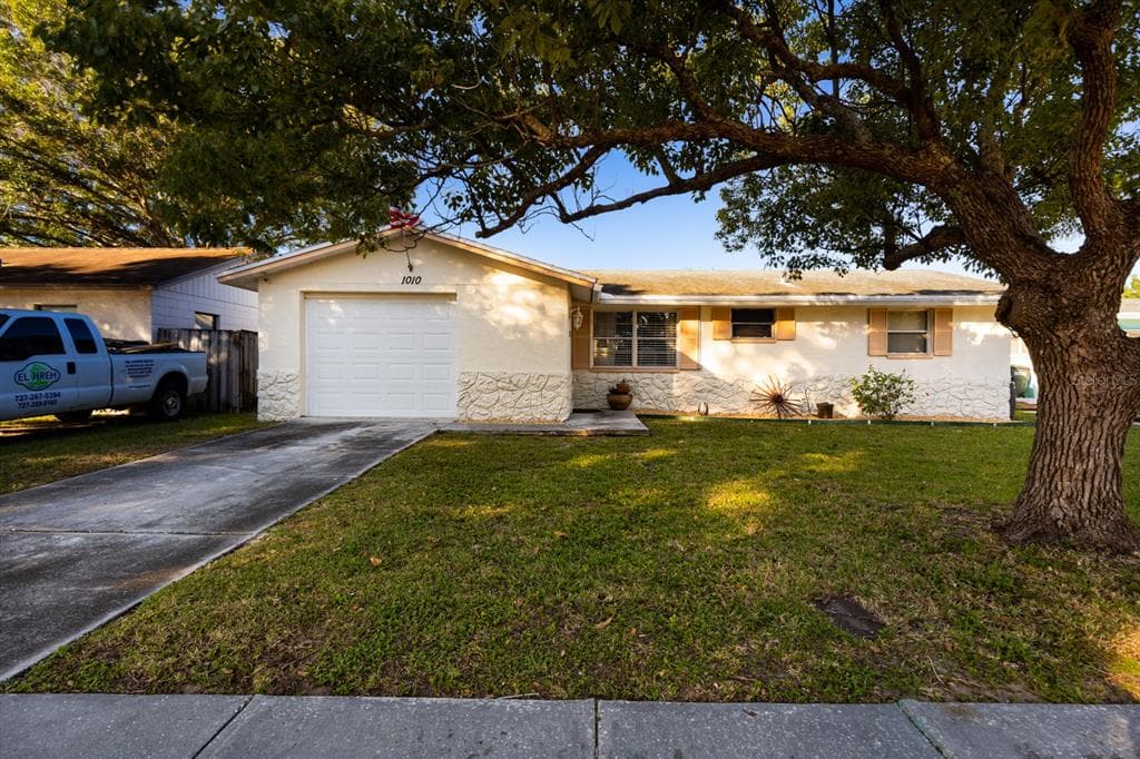 1010 N SATURN AVENUE CLEARWATER, FL 33755