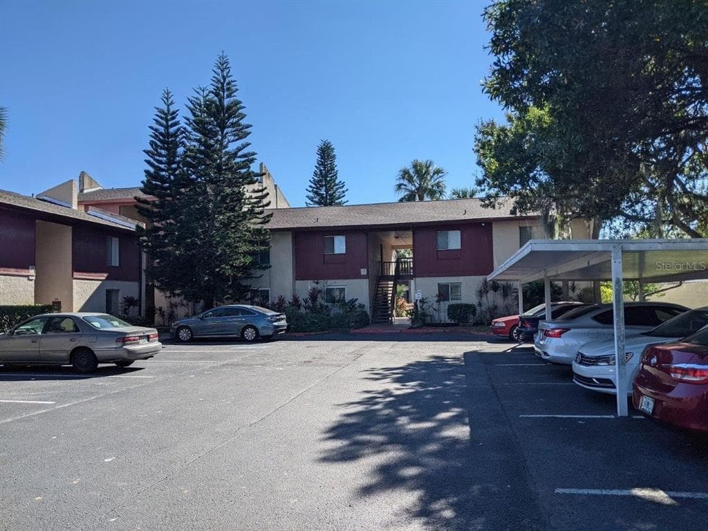 3850 N LAKE DRIVE UNIT 141