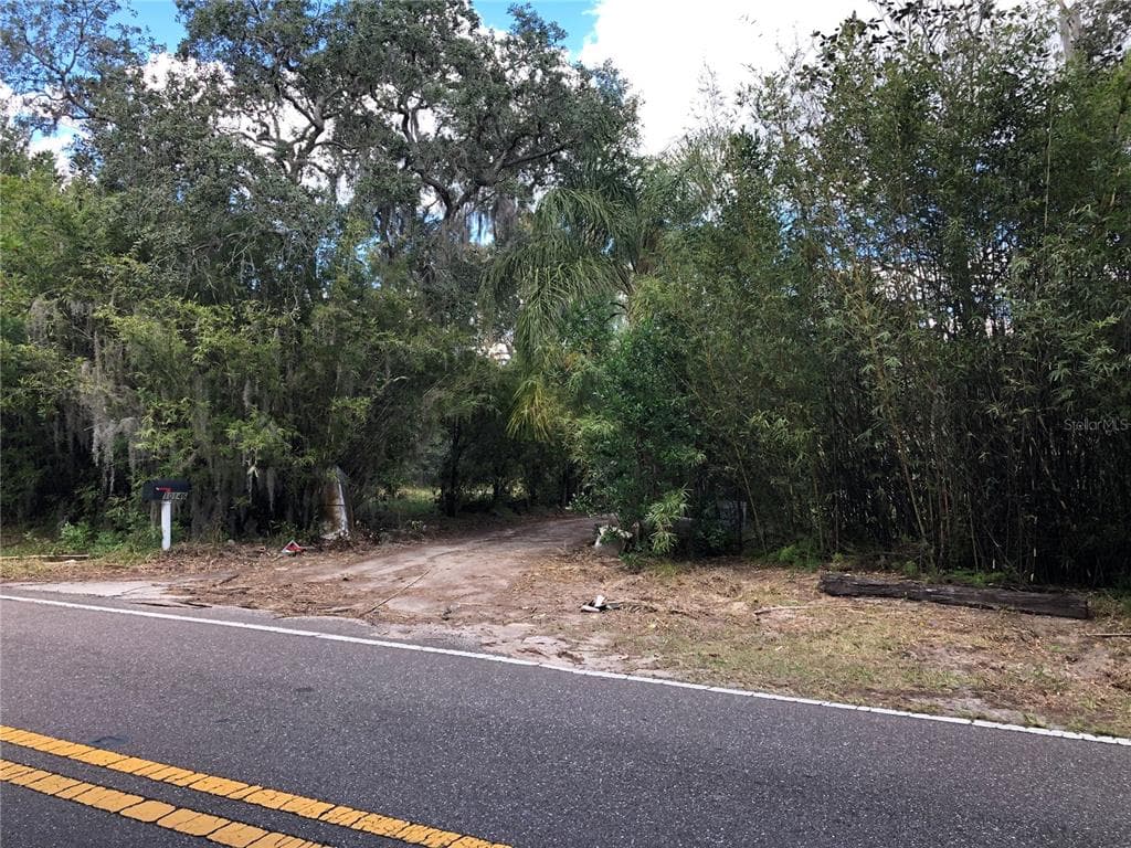 10146 GROVE DRIVE PORT RICHEY, FL 34668