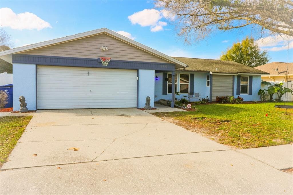 8115 MOCKERNUT LANE PORT RICHEY, FL 34668