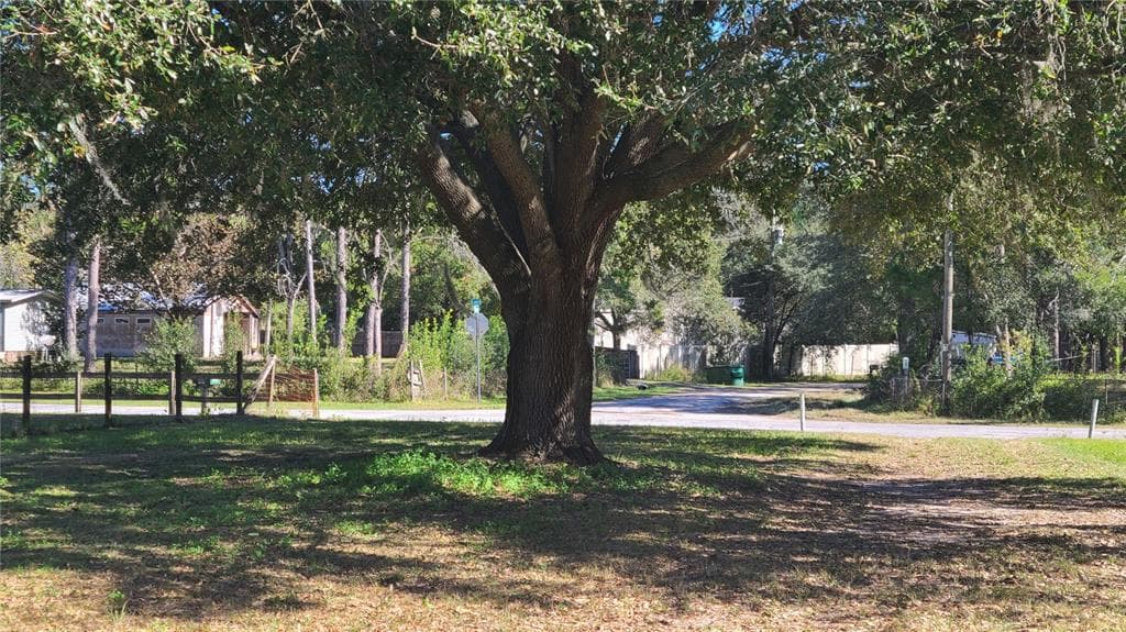 7311 LAND DRIVE WESLEY CHAPEL, FL 33545