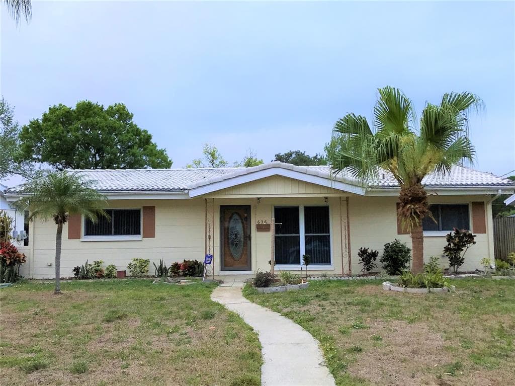 626 42ND AVENUE N ST PETERSBURG, FL 33703