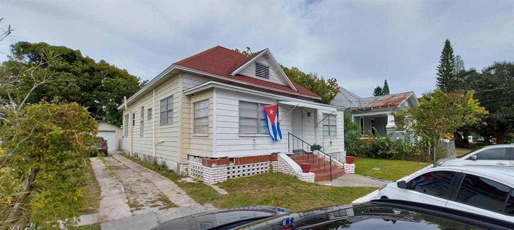 2315 W AILEEN STREET TAMPA, FL 33607