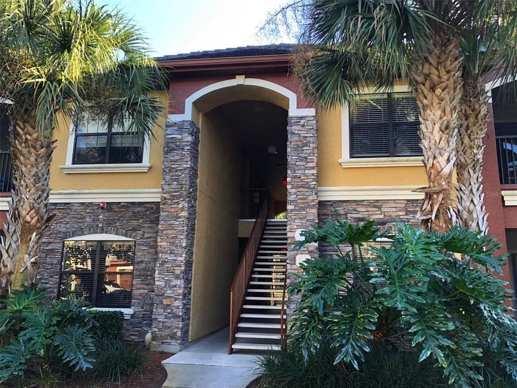 2200 TUSCANY TRACE UNIT 13 PALM HARBOR, FL 34683