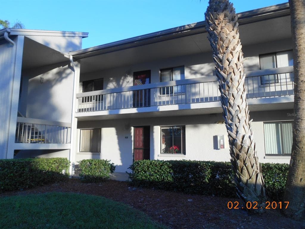 126 CARYL WAY OLDSMAR, FL 34677
