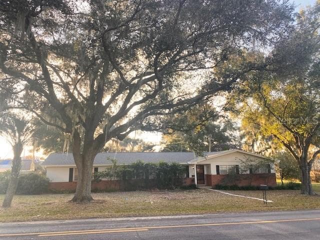 5807 8TH STREET ZEPHYRHILLS, FL 33542