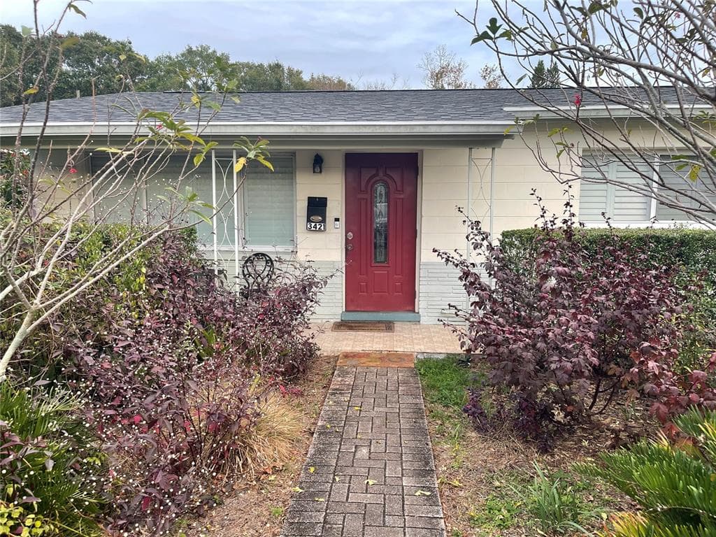3421 KINGSTON STREET N ST PETERSBURG, FL 33713