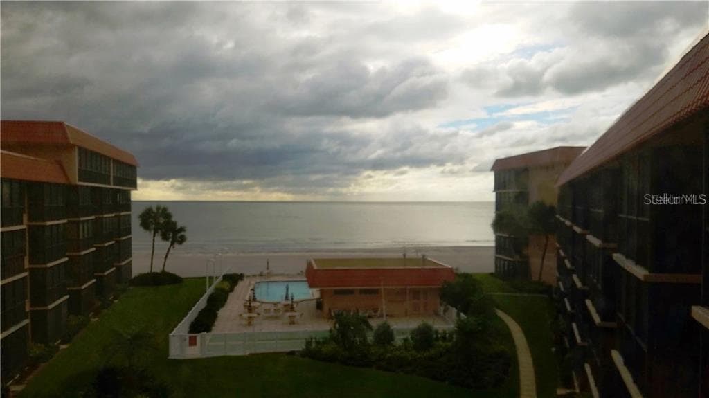17580 GULF BOULEVARD UNIT 401 REDINGTON SHORES, FL 33708