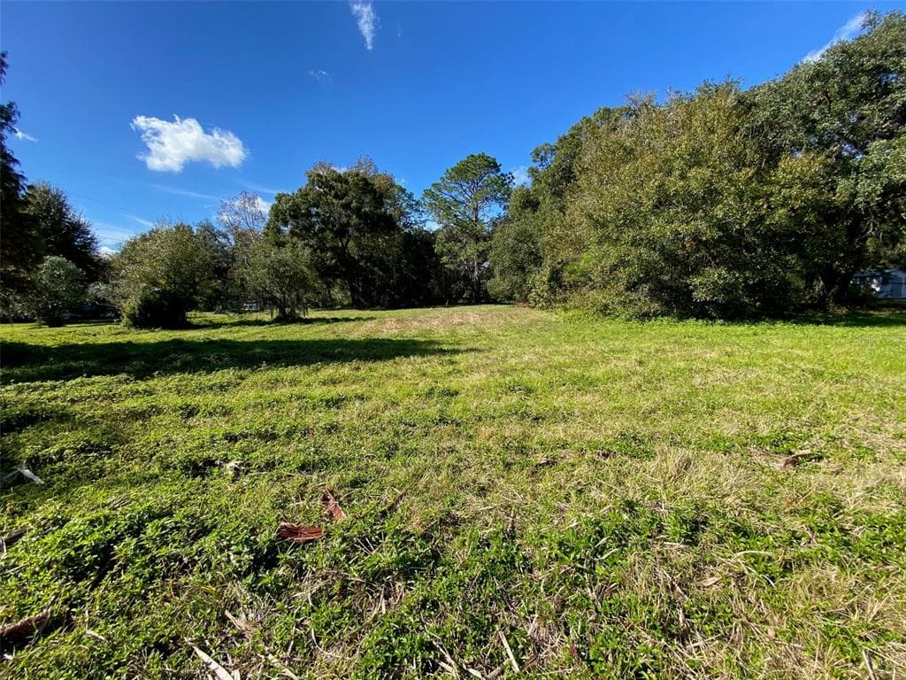 4315 EDWARDS ROAD PLANT CITY, FL 33567