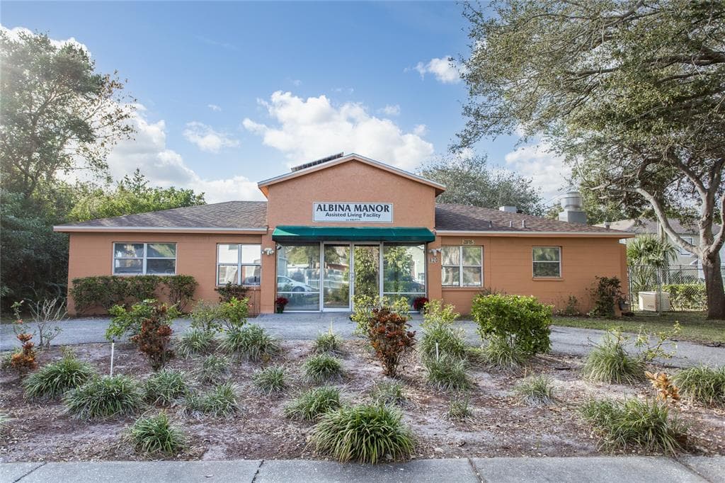 820 15TH STREET ST PETERSBURG, FL 33705