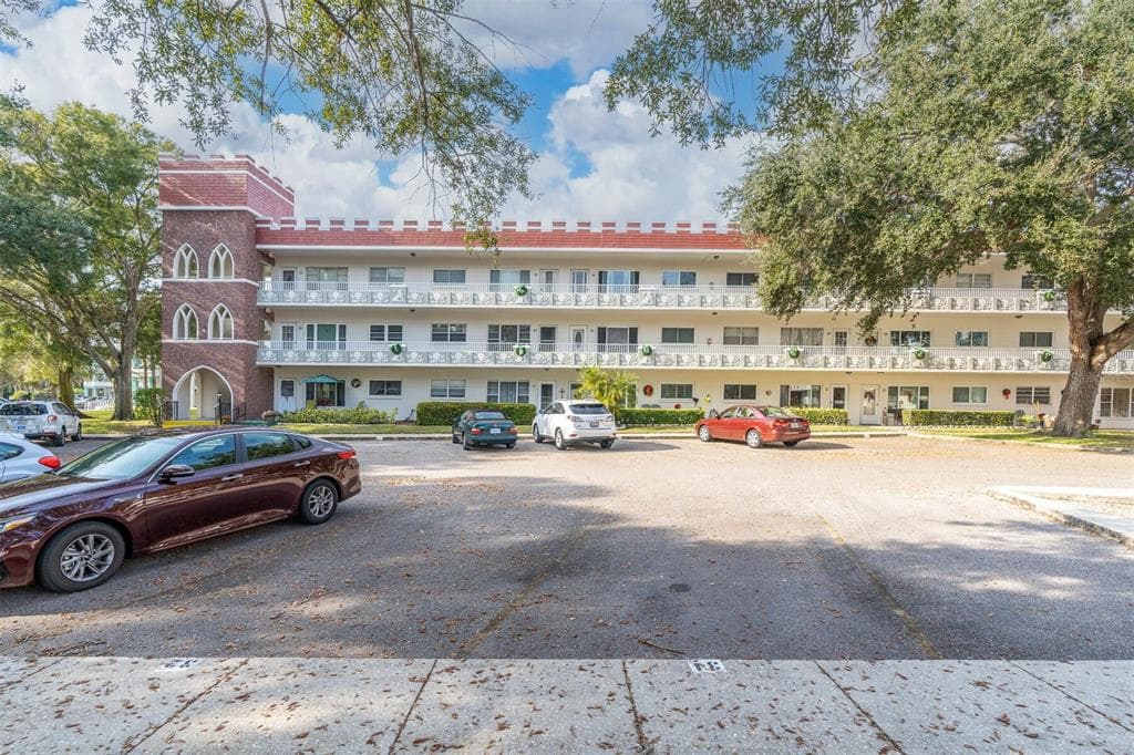2362 JAMAICAN STREET UNIT 28 CLEARWATER, FL 33763