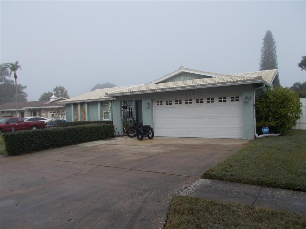 12169 RHONDA TERRACE SEMINOLE, FL 33772