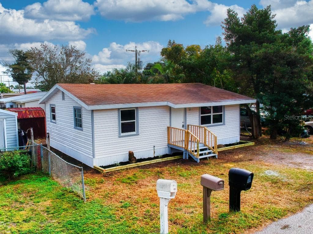 3511 20TH STREET W BRADENTON, FL 34205