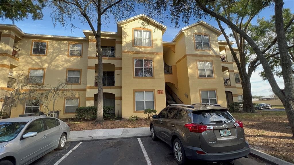5606 PINNACLE HEIGHTS CIRCLE UNIT 102